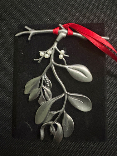 Camco pewter mistletoe hanging - camco,